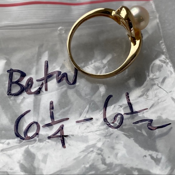 14kt YG Cultured Pearl & Diamond Ring - Picture 7 of 7